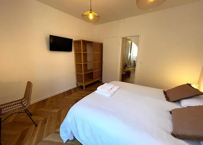 Le Petit Palais Notre Dame - Heart Of - With Ac Апартаменты *