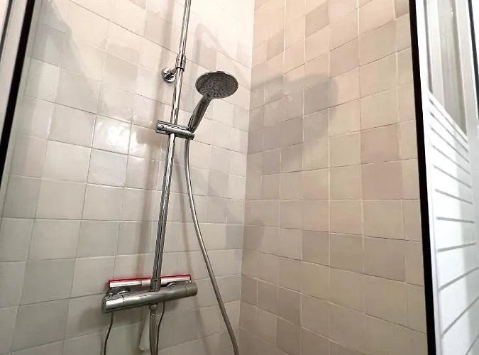 Le Petit Palais Notre Dame - Heart Of - With Ac