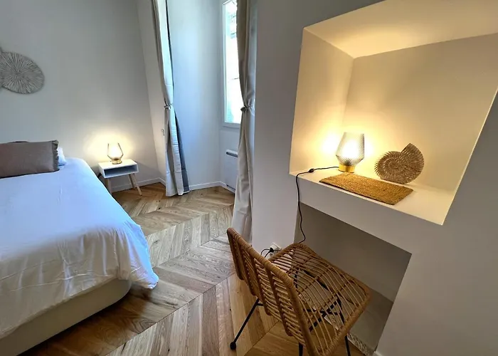 Le Petit Palais Notre Dame - Heart Of - With Ac Apartamento