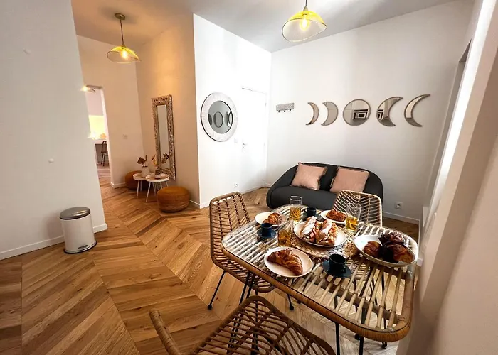 Le Petit Palais Notre Dame - Heart Of - With Ac * ディジョン