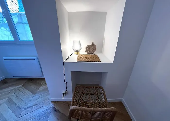 Апартаменты Le Petit Palais Notre Dame - Heart Of - With Ac *