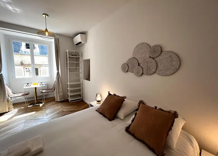 Le Petit Palais Notre Dame - Heart Of - With Ac Apartamento