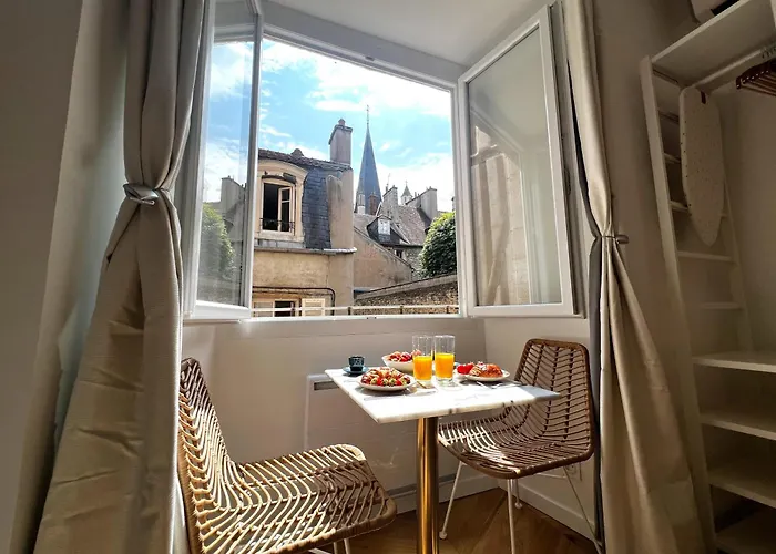 Le Petit Palais Notre Dame - Heart Of - With Ac *