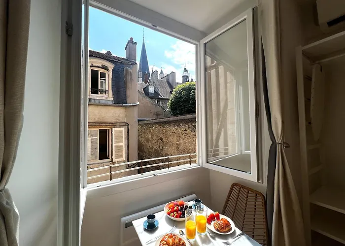 Le Petit Palais Notre Dame - Heart Of - With Ac